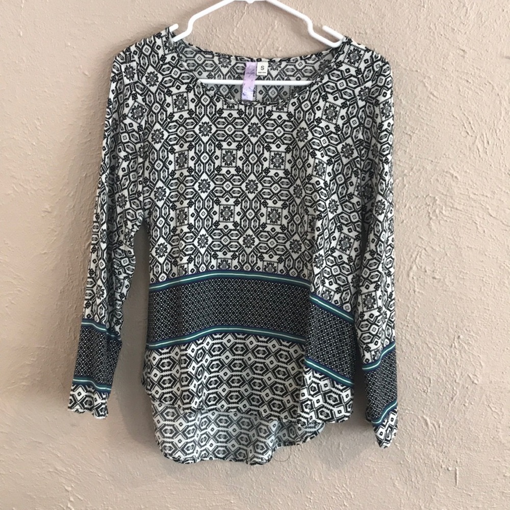 Alya Blouse